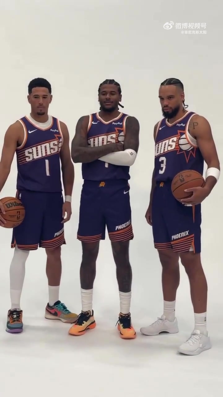 排面啊太陽(yáng)三位核心球員拍定妝照杰倫-格林直接站在C位