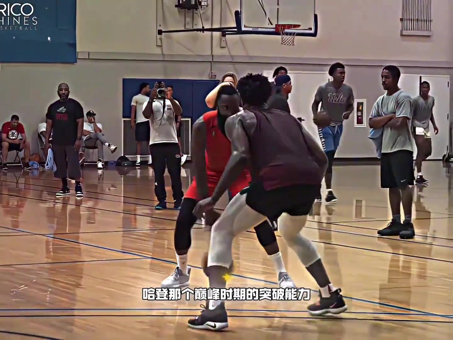 巔峰麥迪和巔峰哈登誰更厲害楊毅哈登突破殺傷力太強(qiáng)了