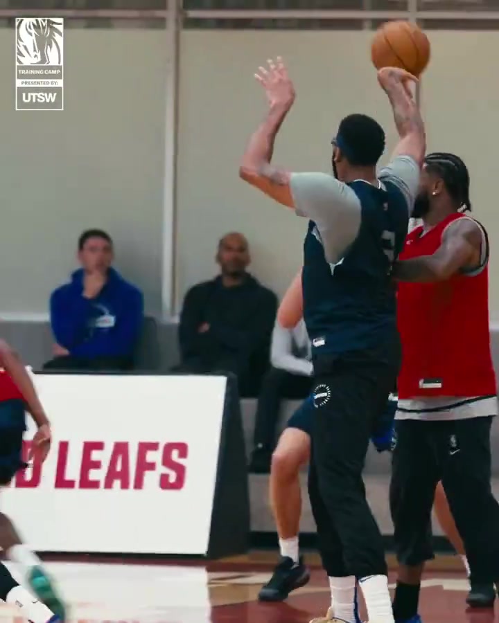 狀元連線濃眉內(nèi)傳內(nèi)助攻弗拉格雙手暴扣