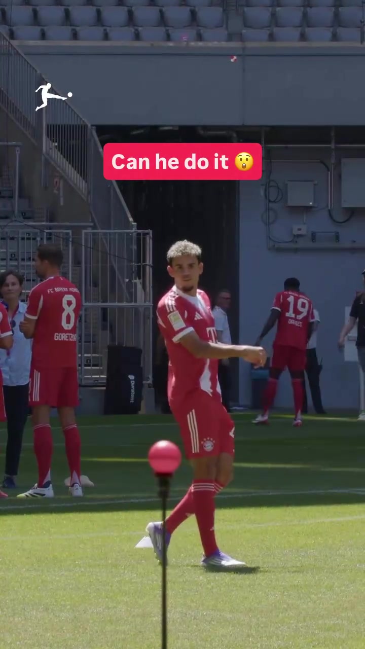 美妙的弧線迪亞斯的瞄準小挑戰(zhàn)事不過三